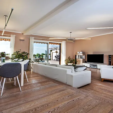 Montericco Villa *