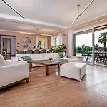 Montericco فيلة روفينج